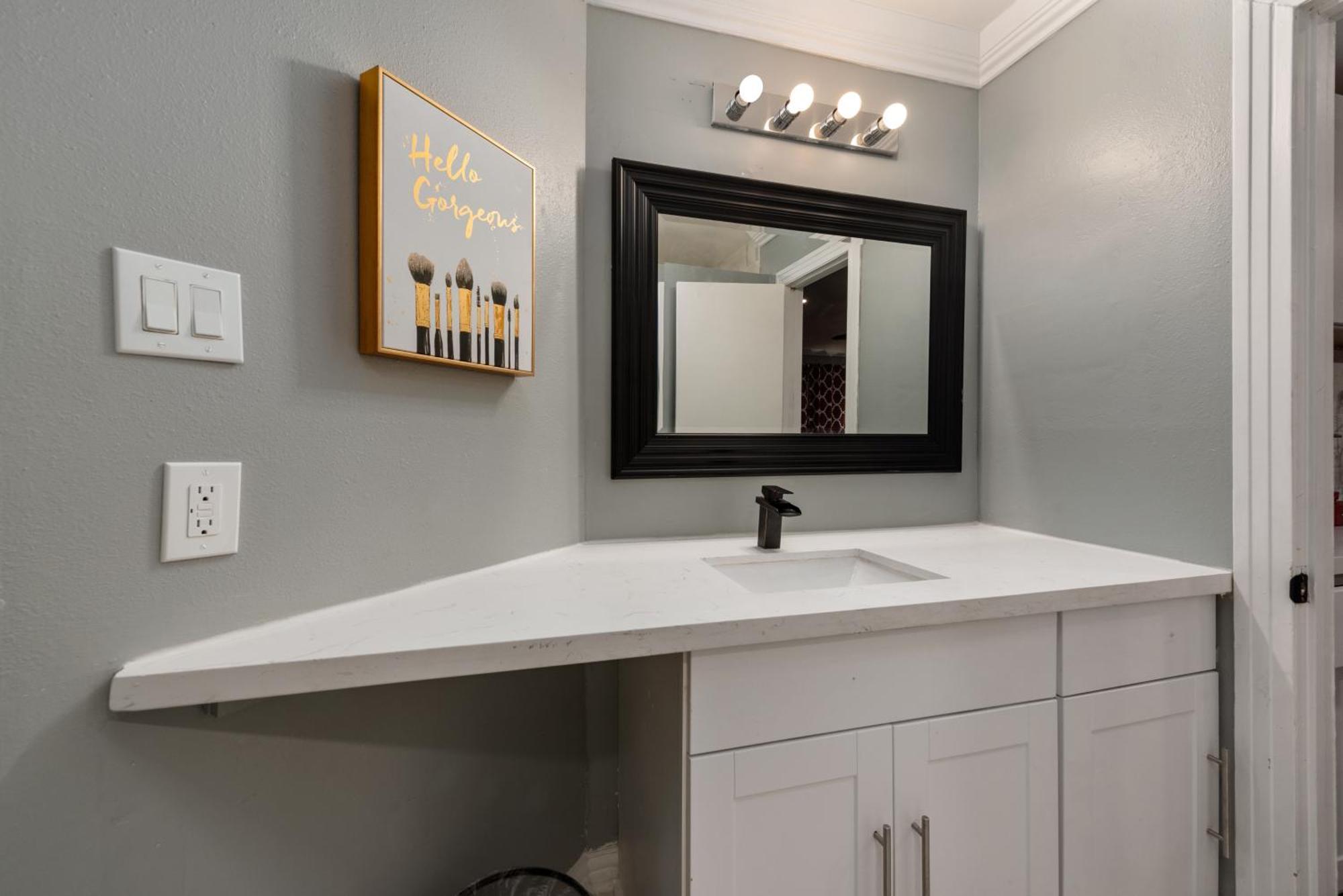 Urban Retreat 1Br With Free Park Apartment Houston Exterior foto